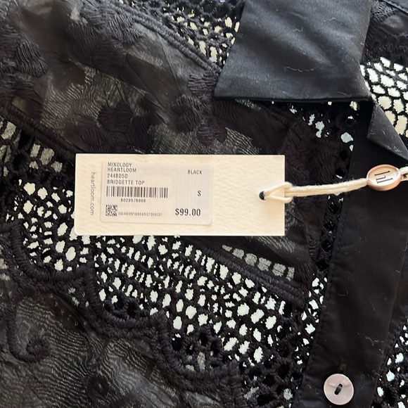 Heartloom Black Lace Button-Up Top - Picture 4 of 6